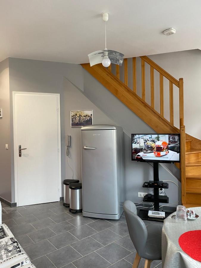 Апартаменты La Citadine Байе Экстерьер фото
